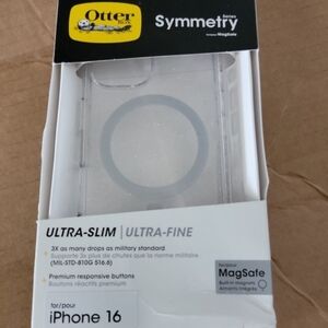 OtterBox Symmetry Series Clear Case for iPhone 16